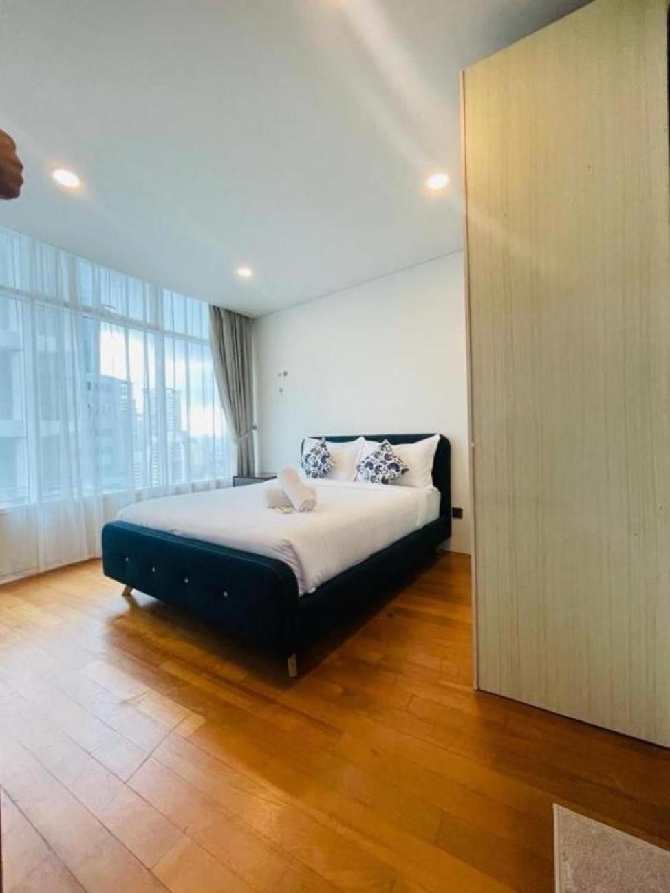 Mercu Summer Suites Klcc By Tasrifa Kuala Lumpur Luaran gambar